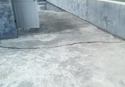 昂昂溪楼顶漏水维修公司分享下如何解决卫生间隐蔽部位漏水的问题?